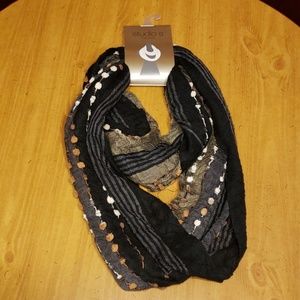 Neutral Infinity Scarf